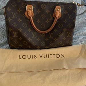 Louis Vuitton monogram speedy 30.
